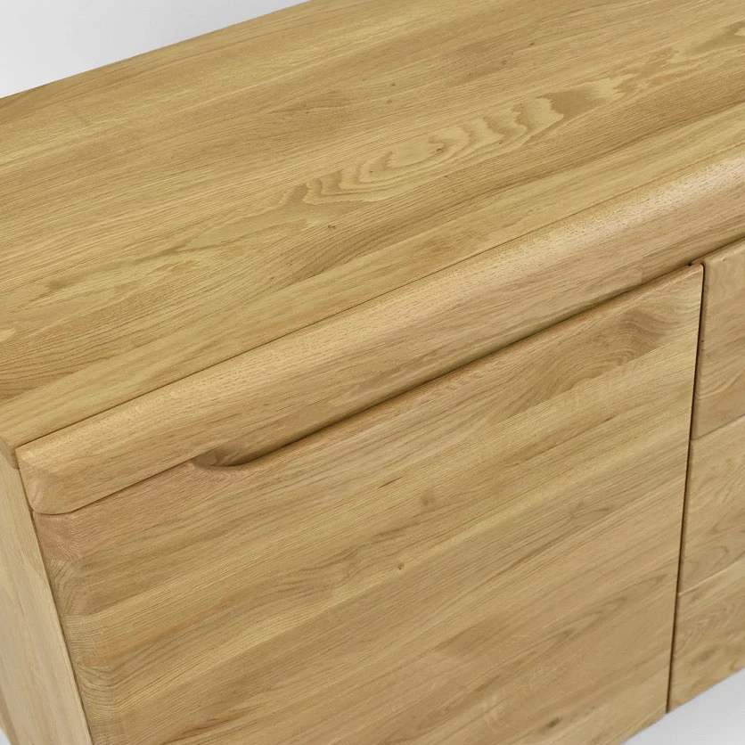 Credenza in rovere massiccio Milan 3 | NordicStory - Image 9