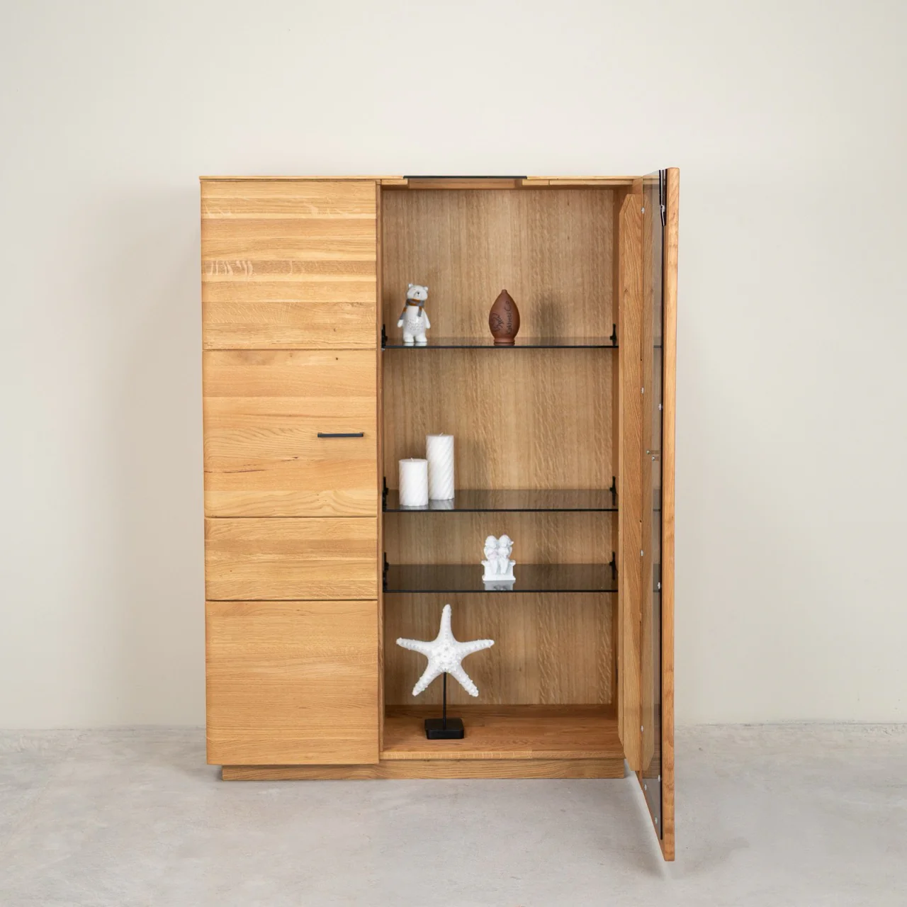 Vetrina in rovere massiccio Arvik | NordicStory - Image 3