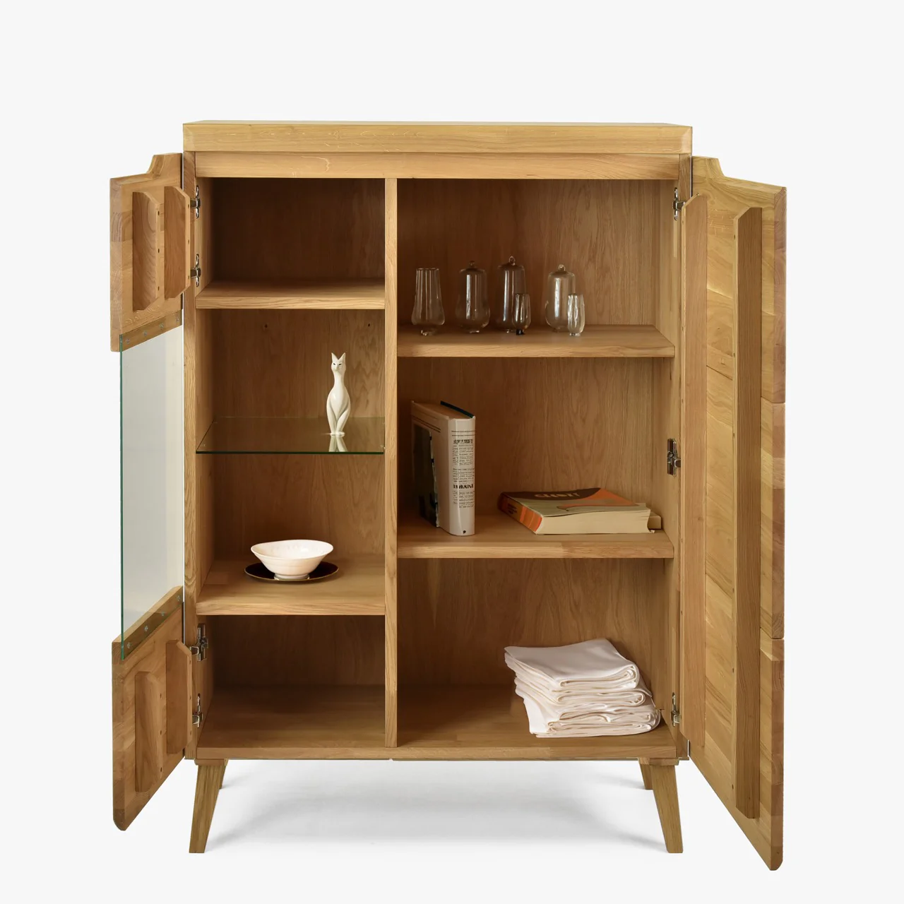 Vetrina in rovere massiccio Milan 3 | NordicStory - Image 3