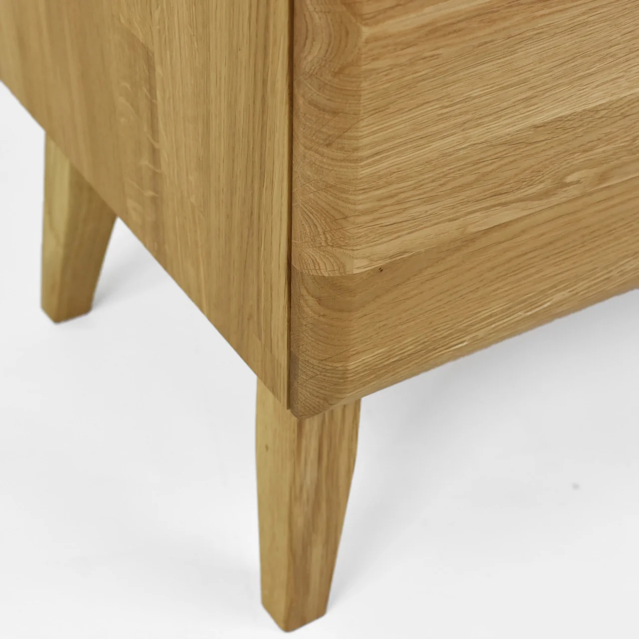Vetrina in rovere massiccio Milan 3 | NordicStory - Image 7