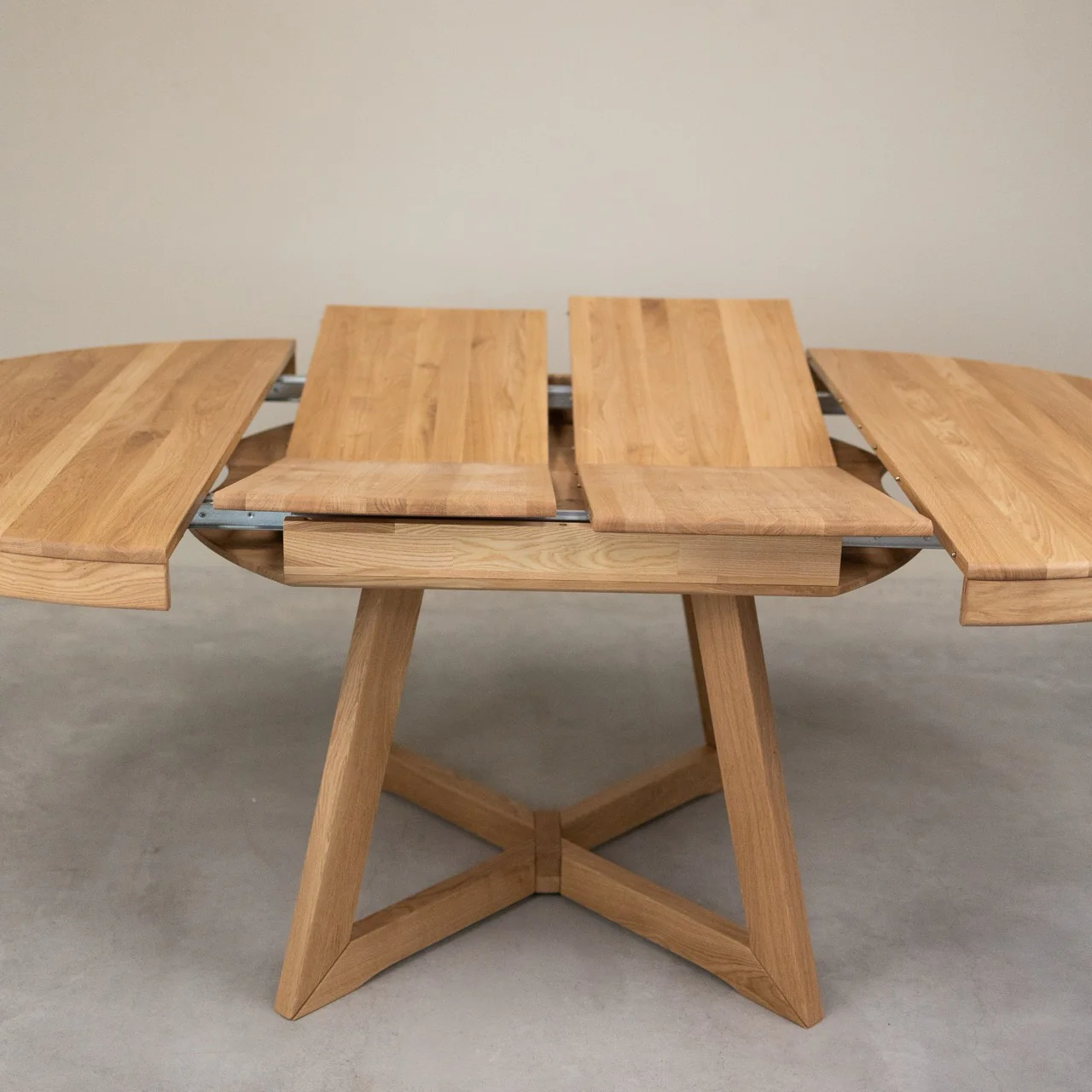 Tavolo da pranzo allungabile in rovere massiccio Escandi Atelier | NordicStory - Image 3