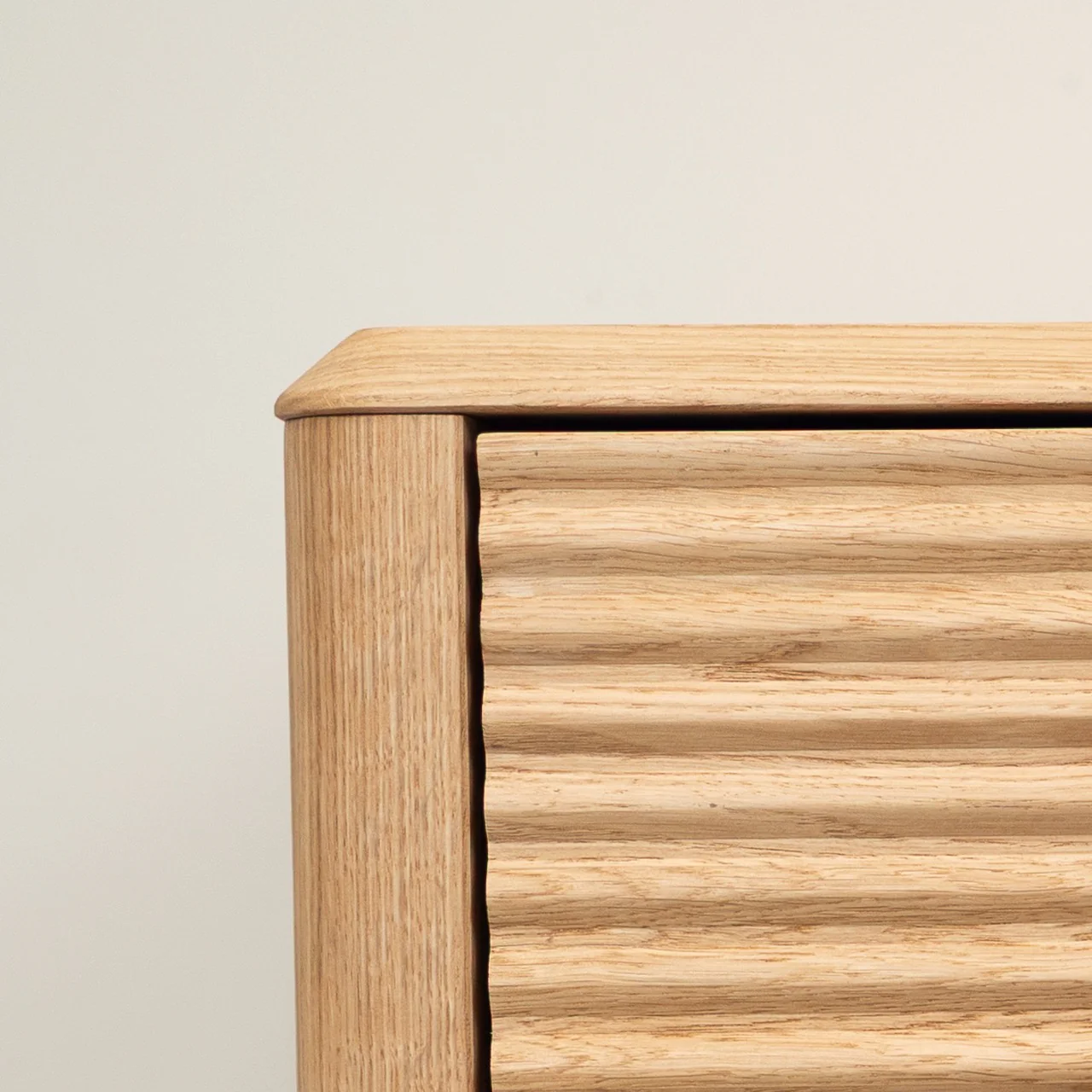 Credenza Comoda in legno massello di rovere Oxford 4 | NordicStory - Image 3