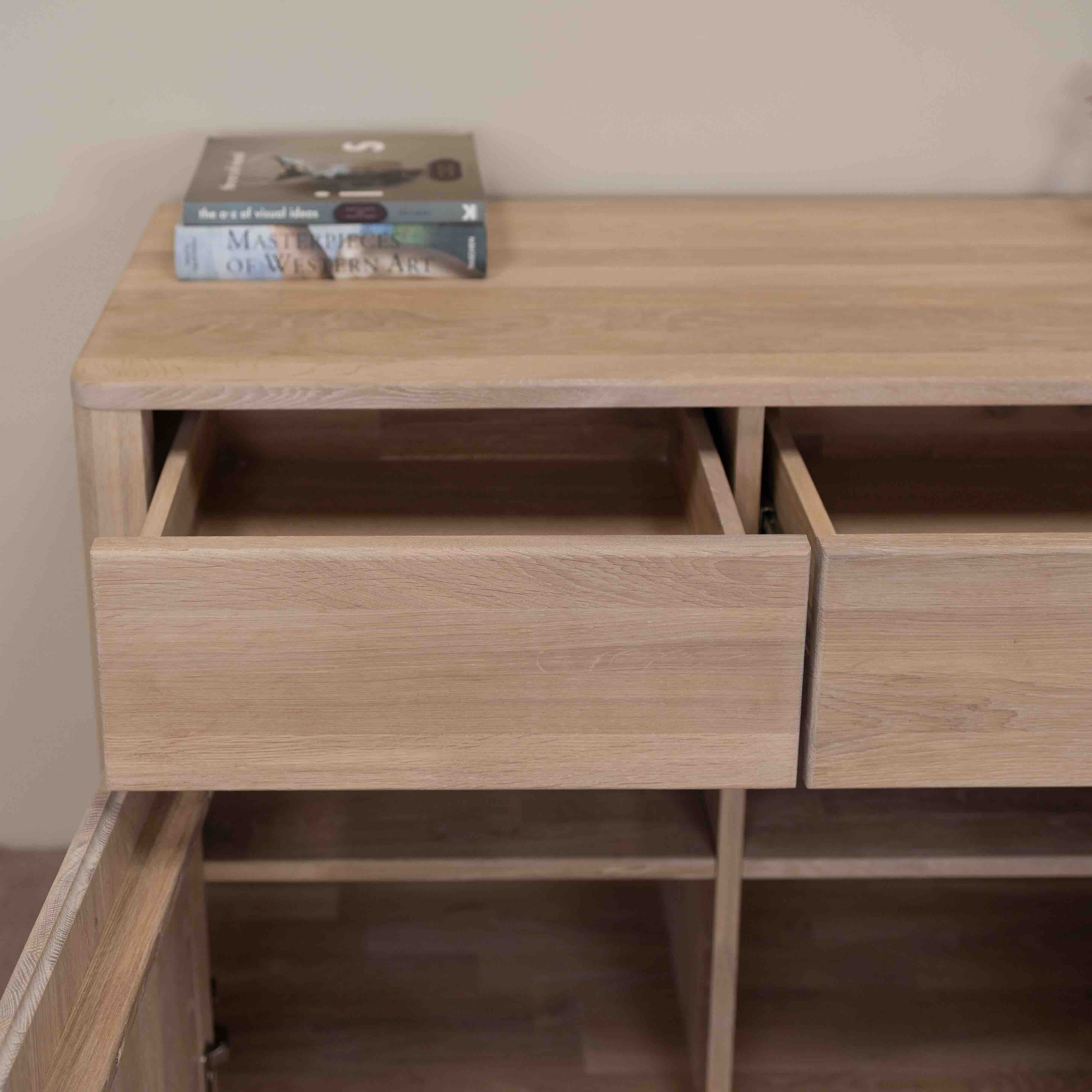 Credenza Comò in legno massello di rovere Elsa 2 | NordicStory - Image 4