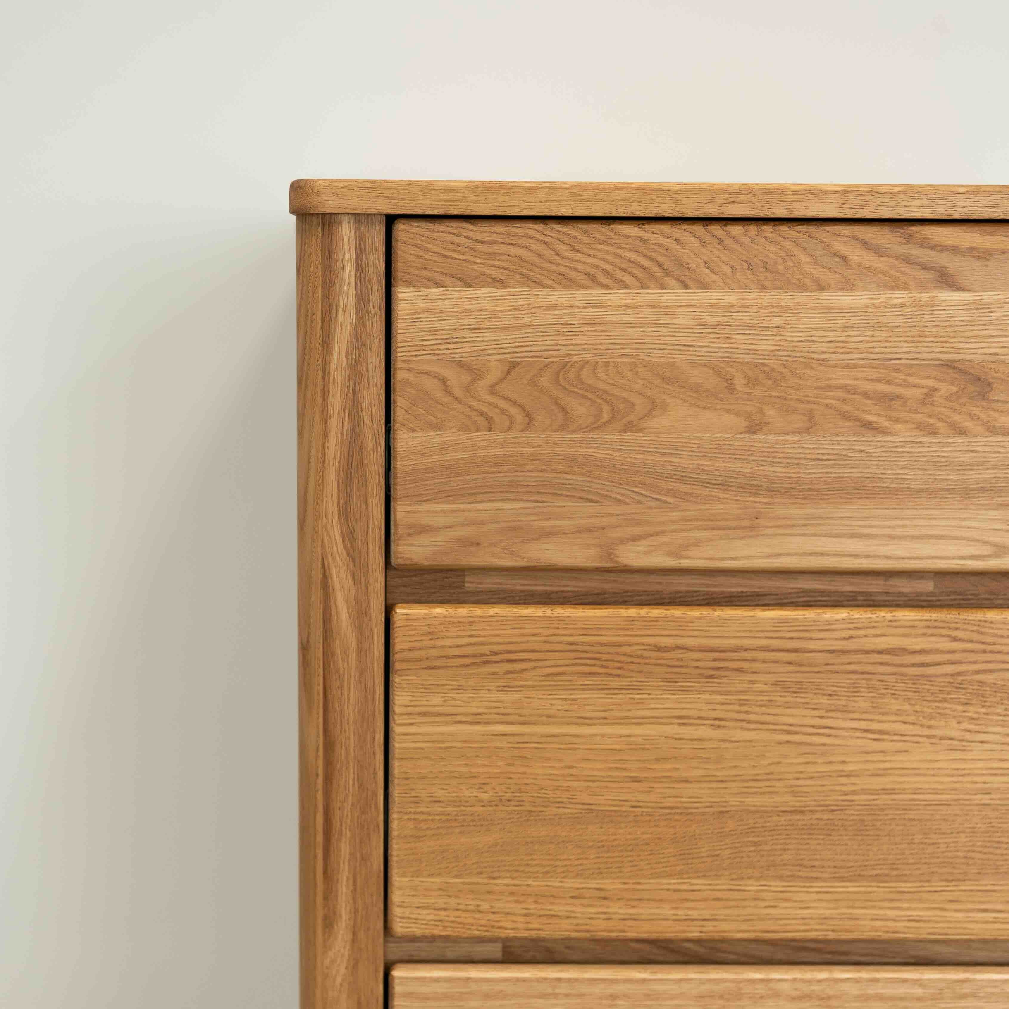 Credenza Comò in legno massello di rovere Elsa 5 | NordicStory - Image 3