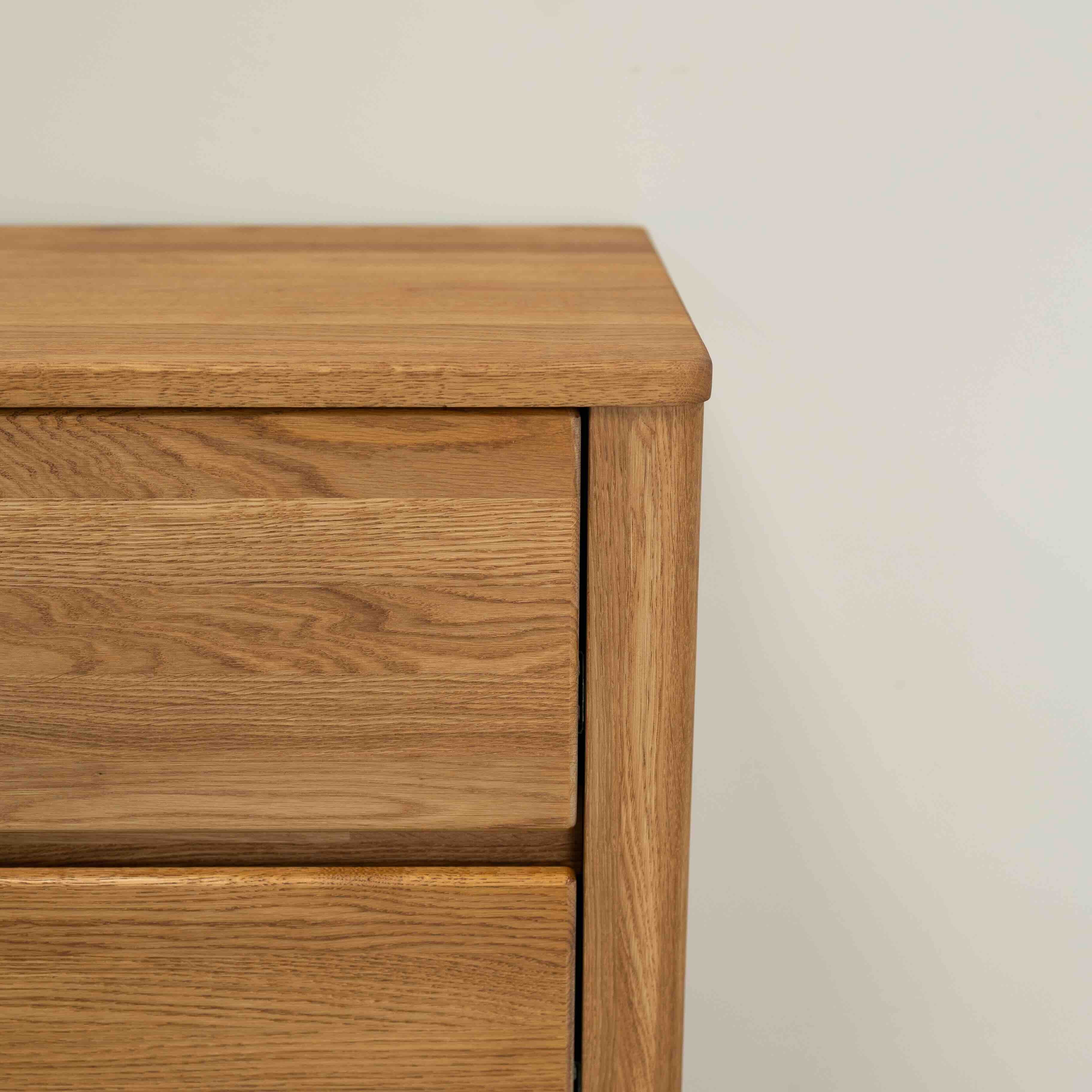 Credenza Comò in legno massello di rovere Elsa 5 | NordicStory - Image 4