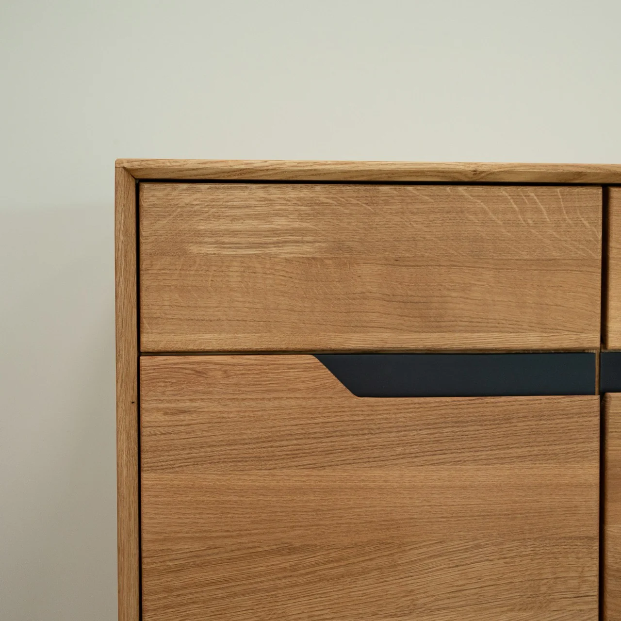 Credenza in legno massello di rovere Bremen | NordicStory - Image 11