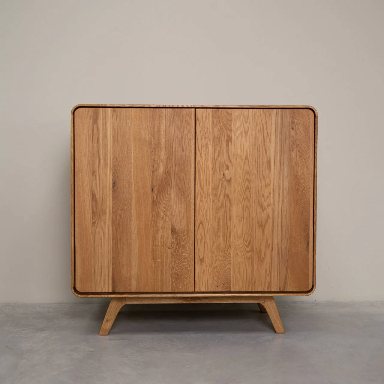 Credenza in legno massello di rovere Geneva 1 | NordicStory - Image 3