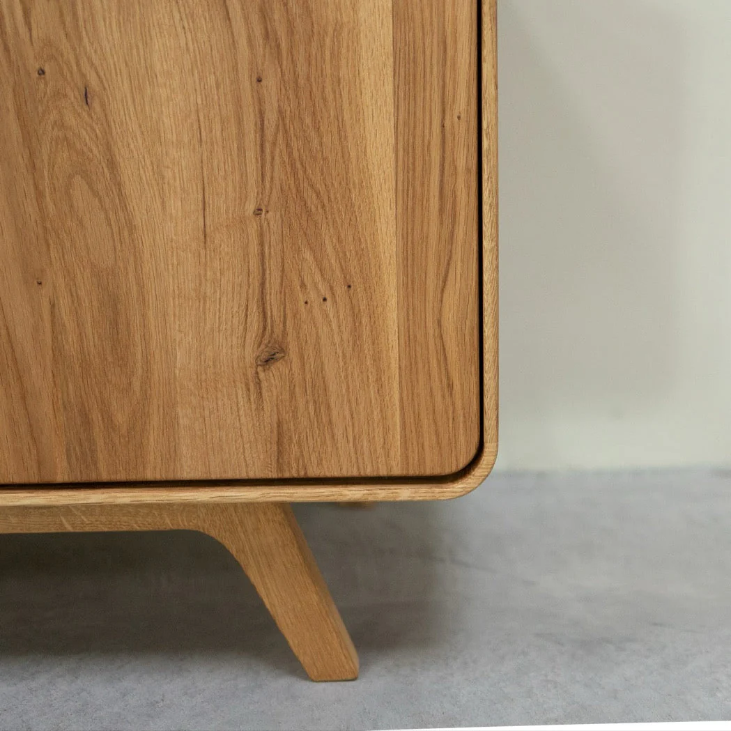 Credenza in legno massello di rovere Geneva 2 | NordicStory - Image 7