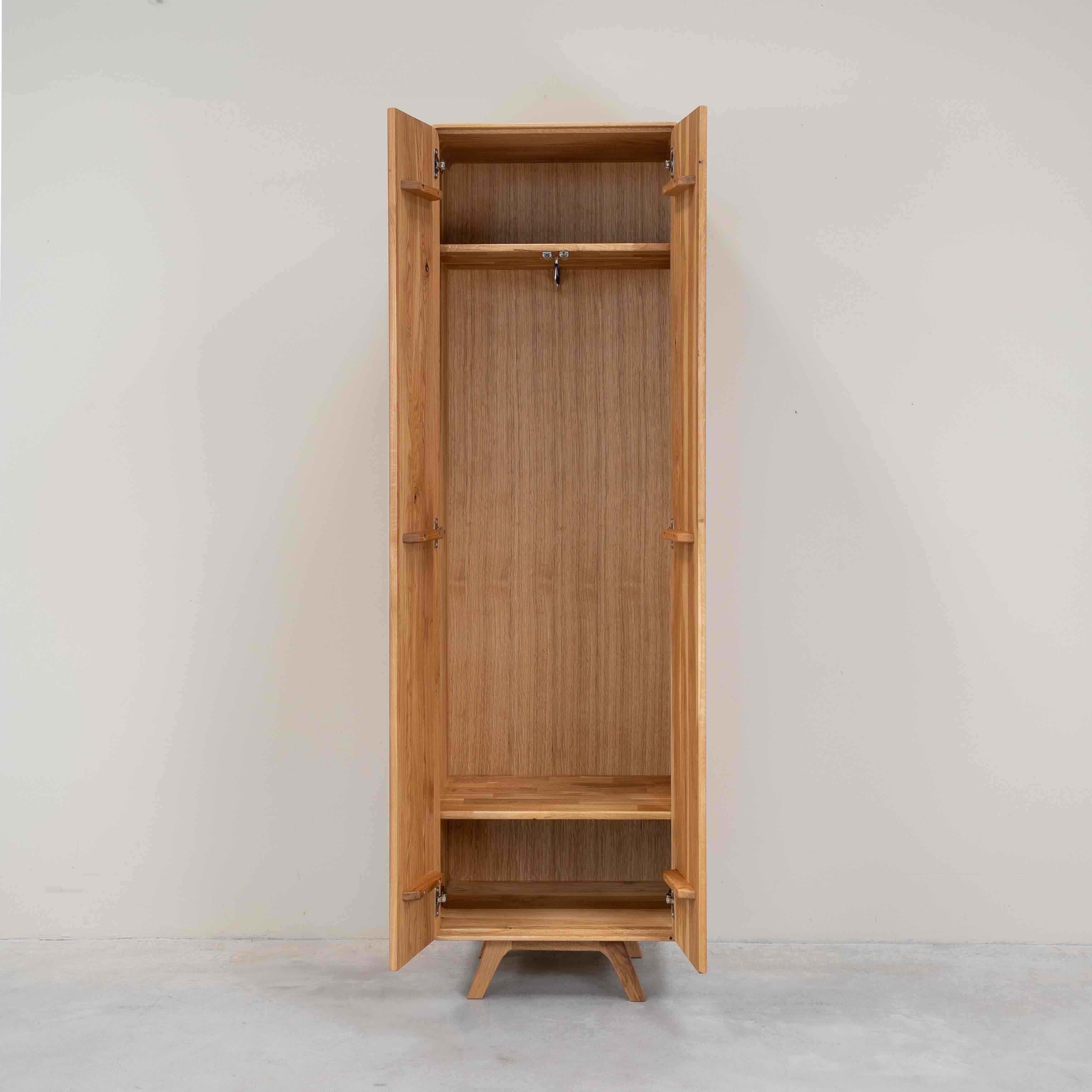 Armadio a 2 ante in legno massello di rovere Geneva | NordicStory - Image 8