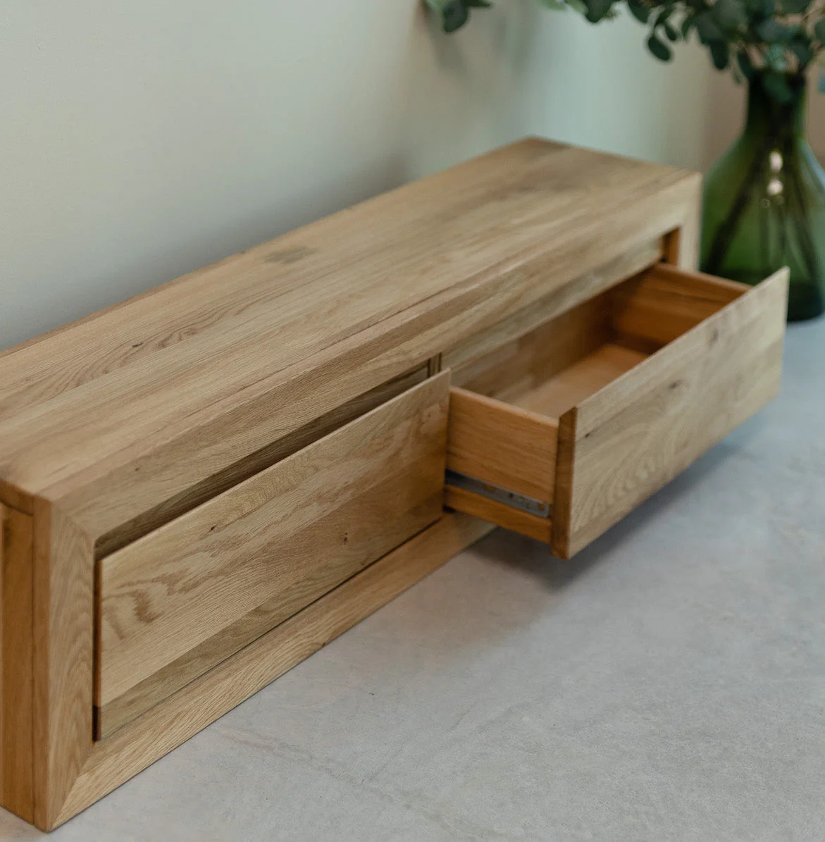 Consolle sospesa in legno massello di rovere Sven | NordicStory - Image 12
