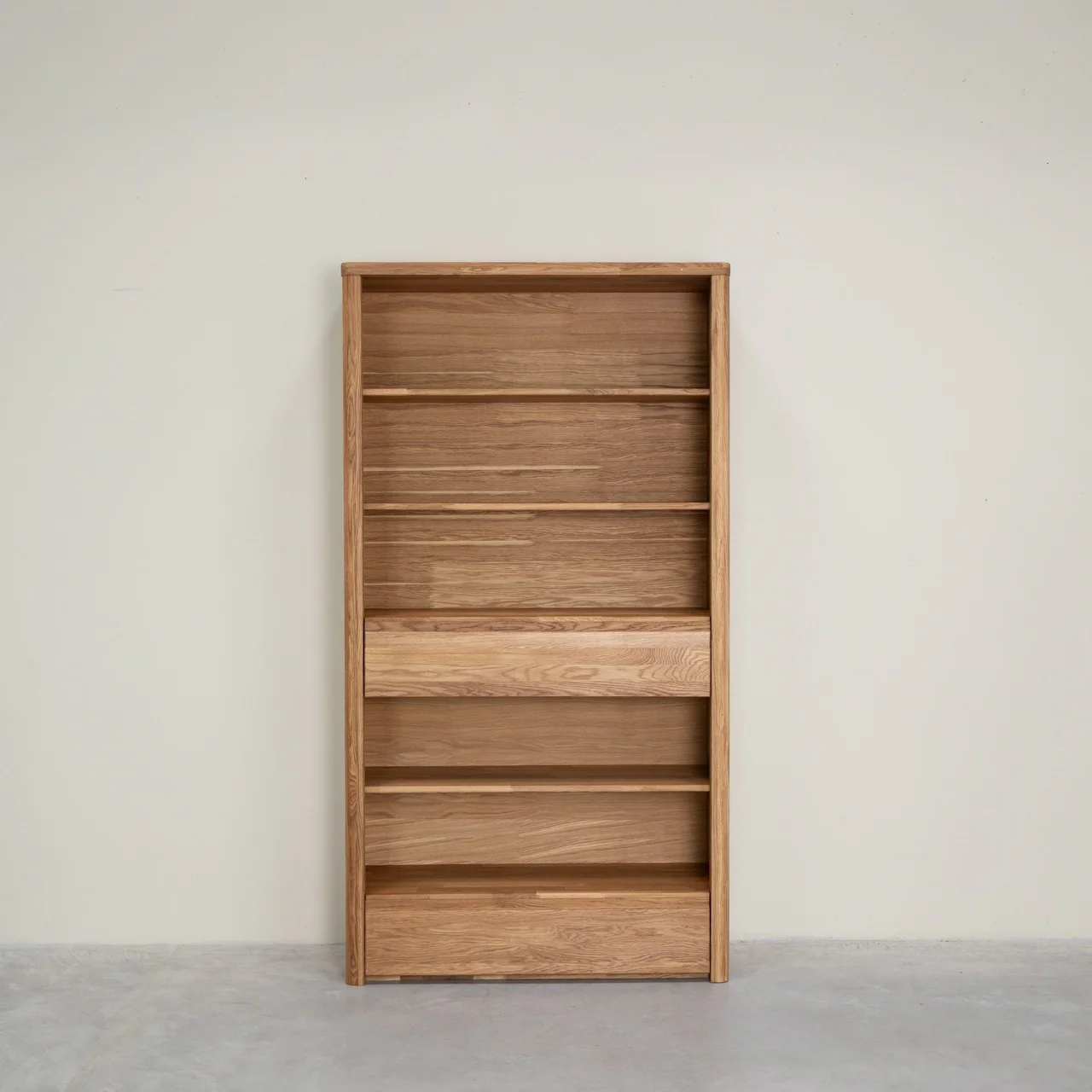 Libreria Scaffale a muro con 2 cassetti in legno massello di rovere Elsa 2 | NordicStory - Image 8