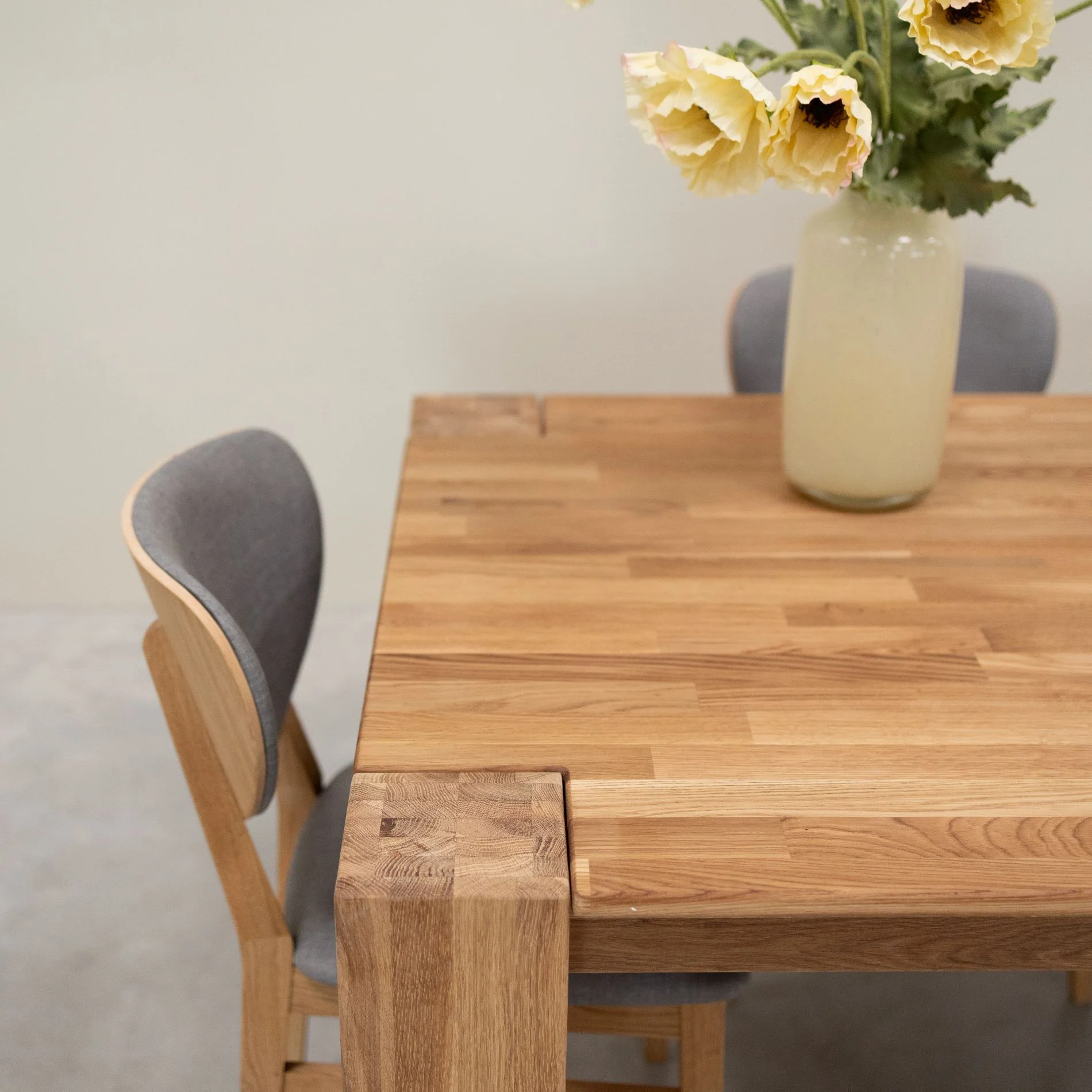 Tavolo da pranzo in rovere massello Mauritz 3 | NordicStory - Image 3