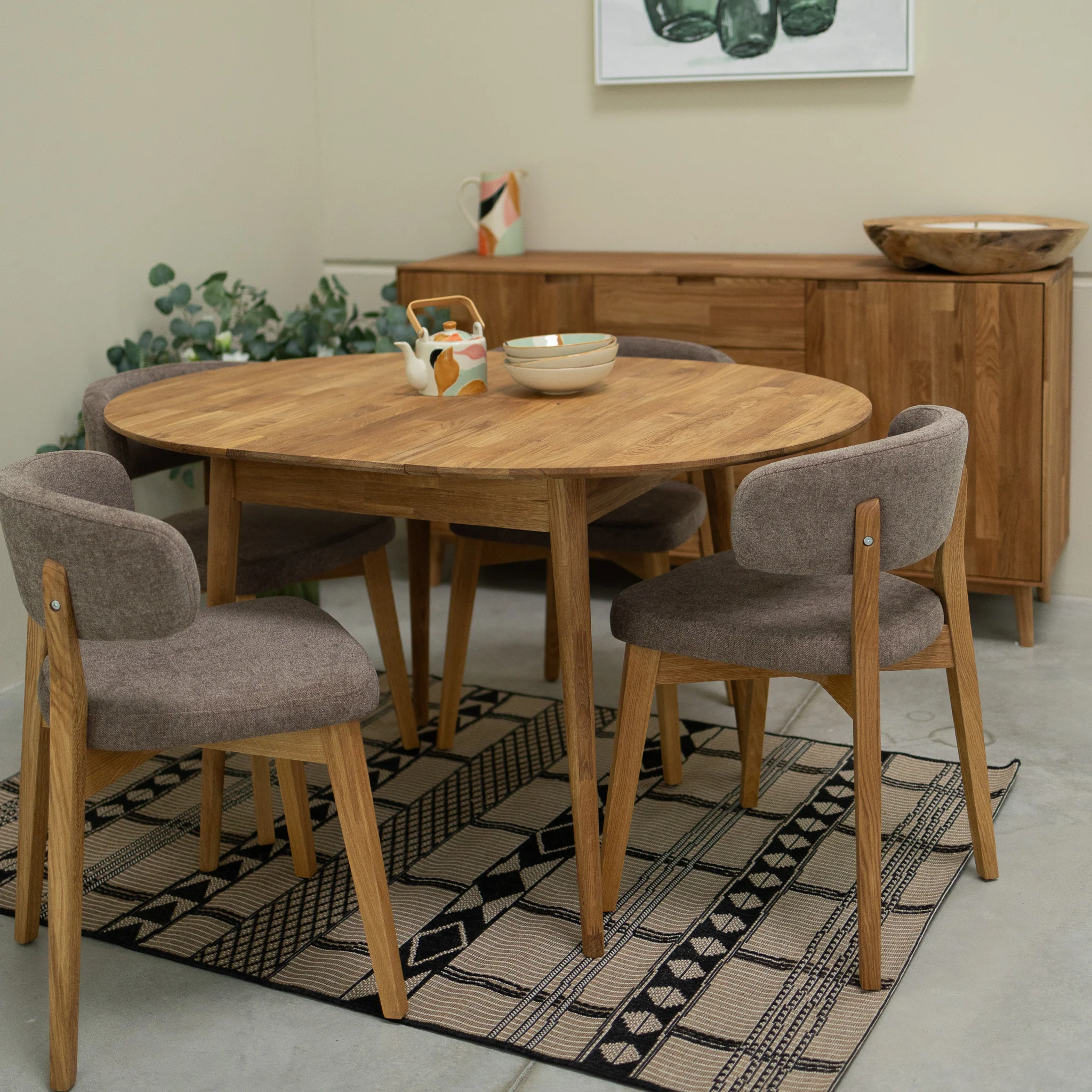 Tavolo da pranzo rotondo ed estensibile in legno massello di rovere Escandi 6 | NordicStory - Image 6