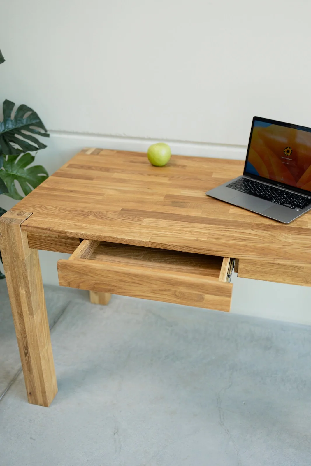 Scrivania in legno massello di rovere Royal | NordicStory - Image 3