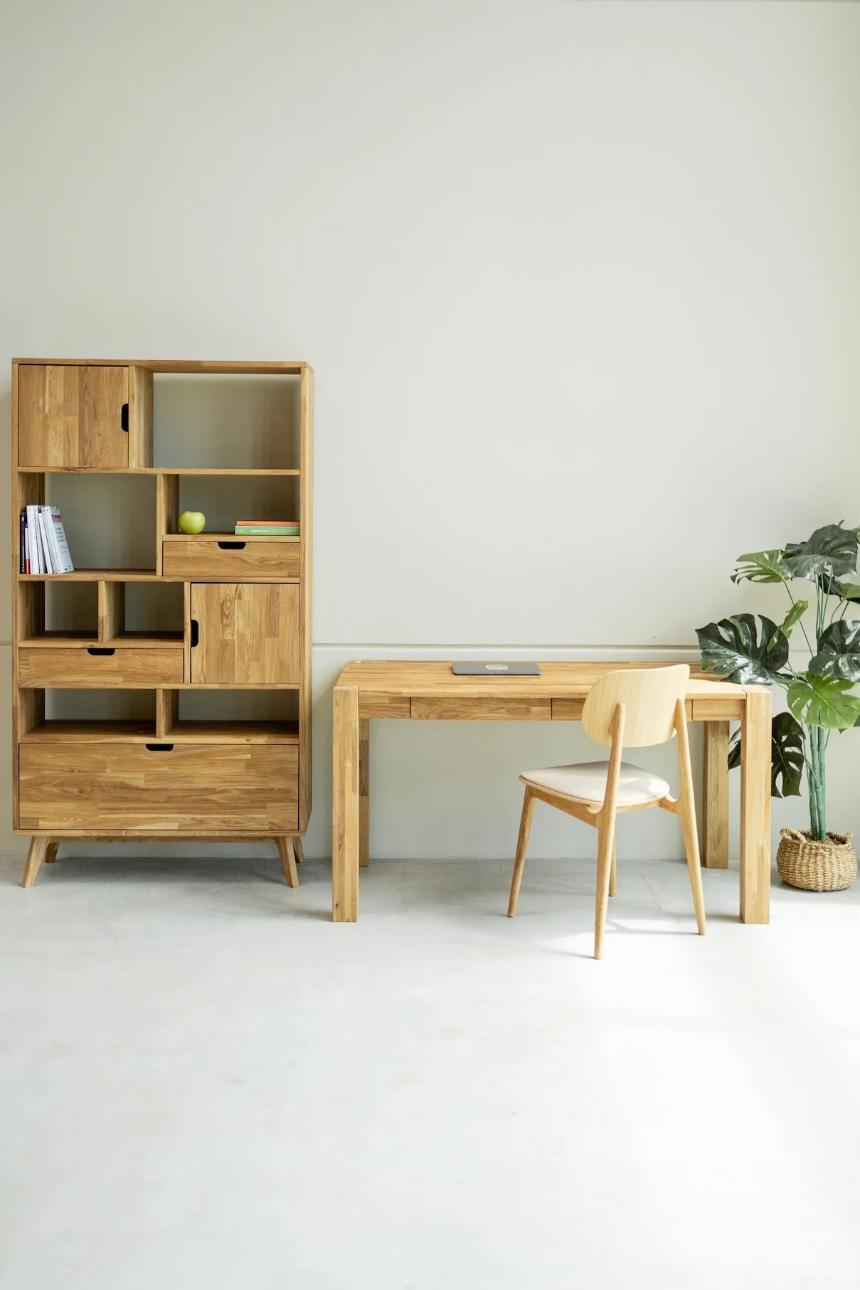 Scrivania in legno massello di rovere Royal | NordicStory - Image 8