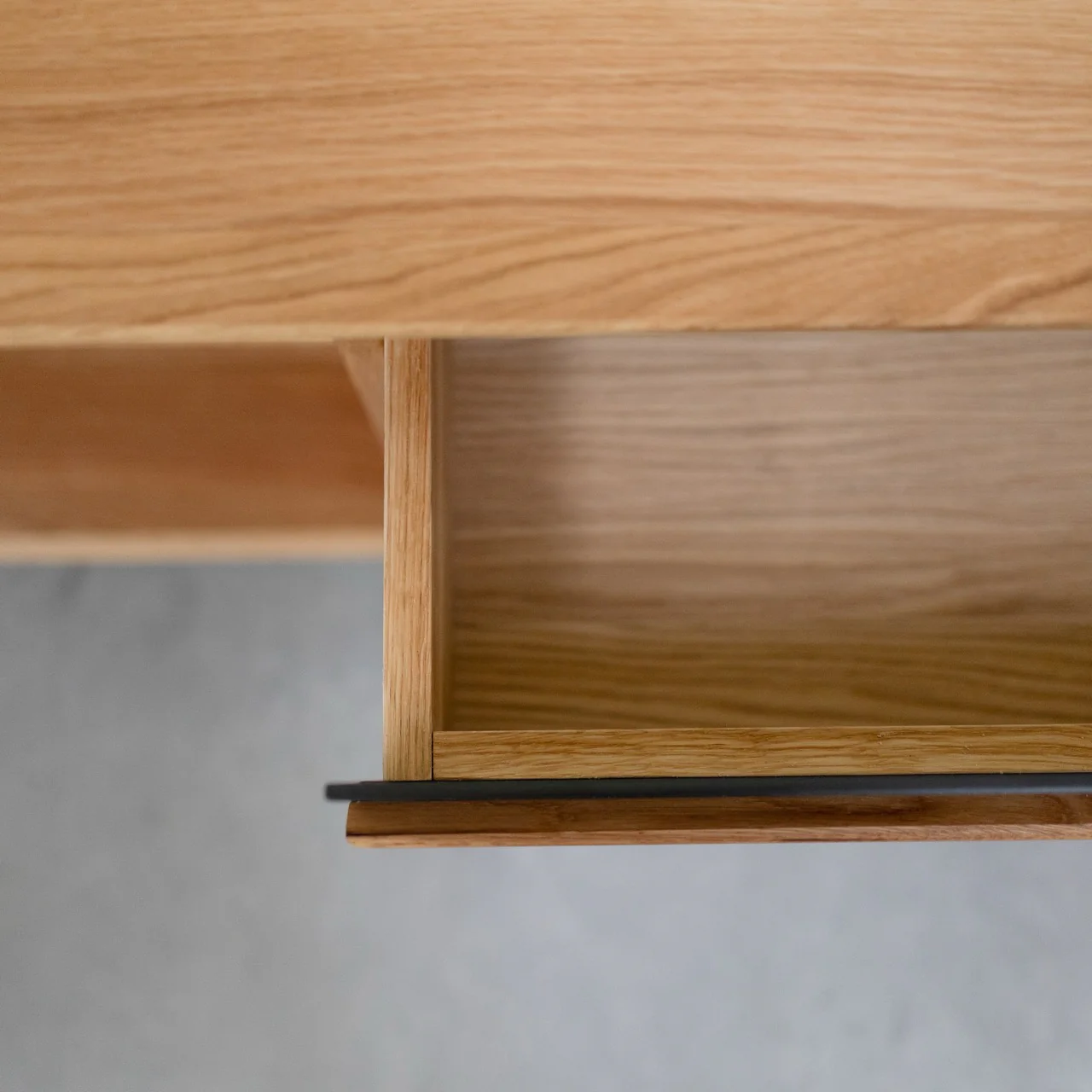 Mobile TV in legno massello di rovere Bremen | NordicStory - Image 6
