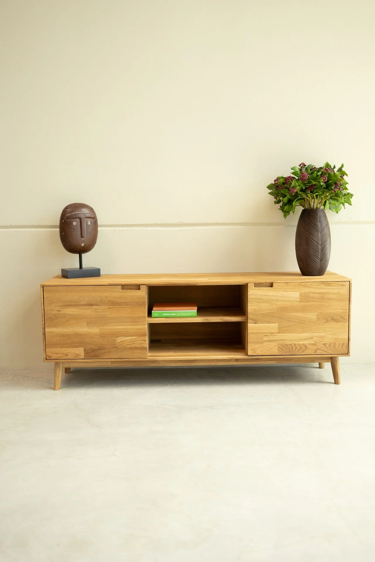Porta TV in rovere massiccio Escandi | NordicStory - Image 11