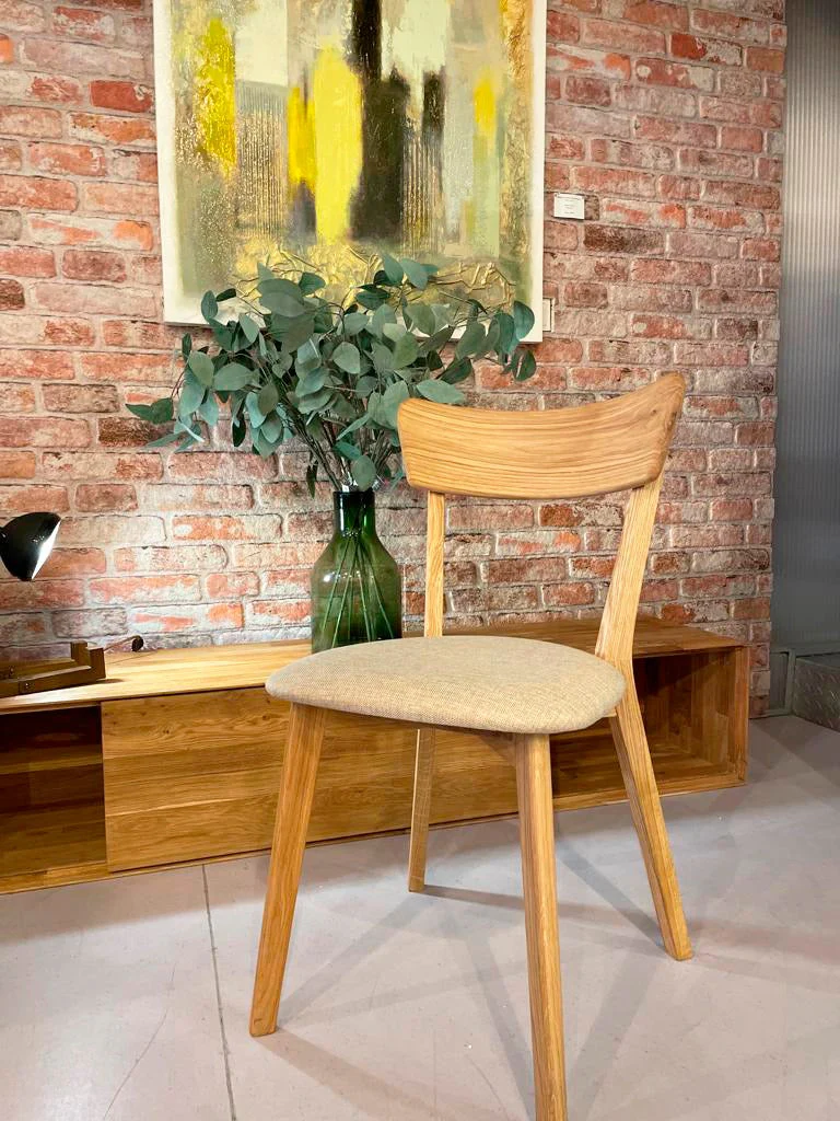 Confezione di 2 o 4 sedie da pranzo in rovere massiccio Diana Beige | NordicStory - Image 8
