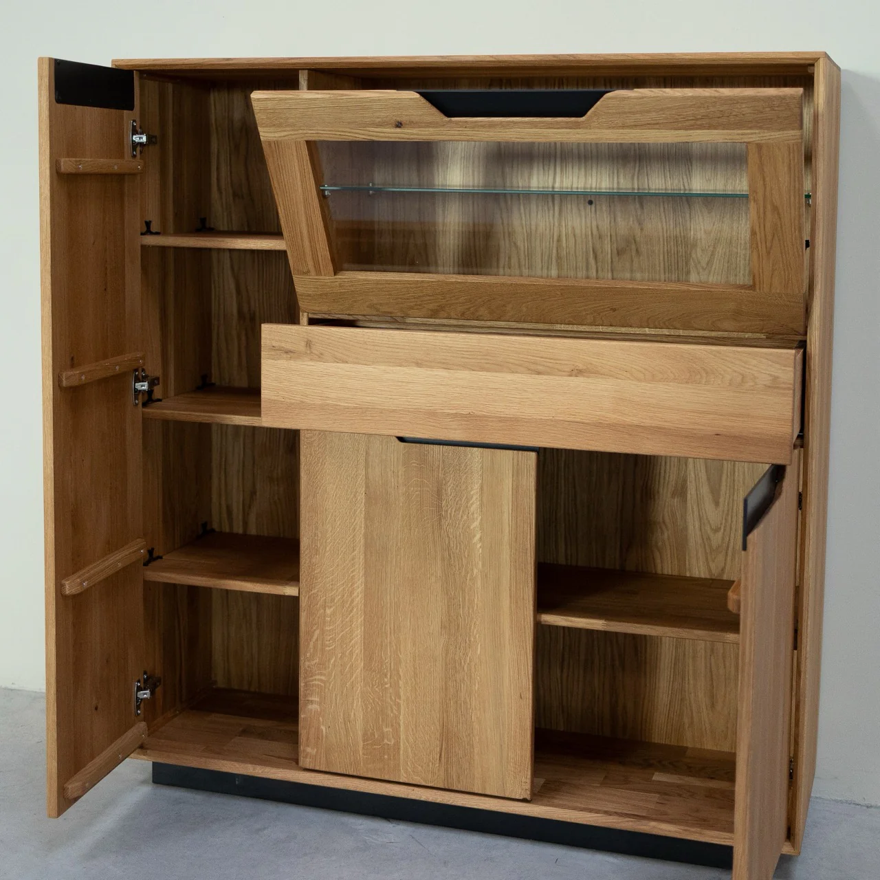 Vetrina in legno massello di rovere Bremen 3 | NordicStory - Image 5