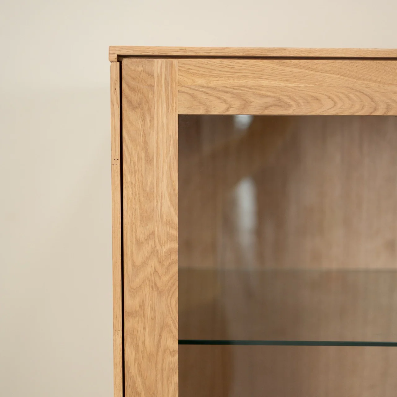 Vetrina in rovere massiccio Escandi Atelier | NordicStory - Image 6